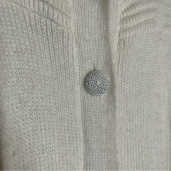 Alpacaware White cardigan sweater Button Down peruvian One Size FLAWED. - Picture 4 of 6